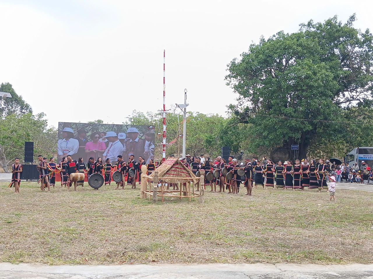 Không gian Lễ cầu mưa Yang Pơtao Apui tại Khu Di tích lịch sử - văn hóa quốc gia Plei Ơi, xã Chư A Thai.