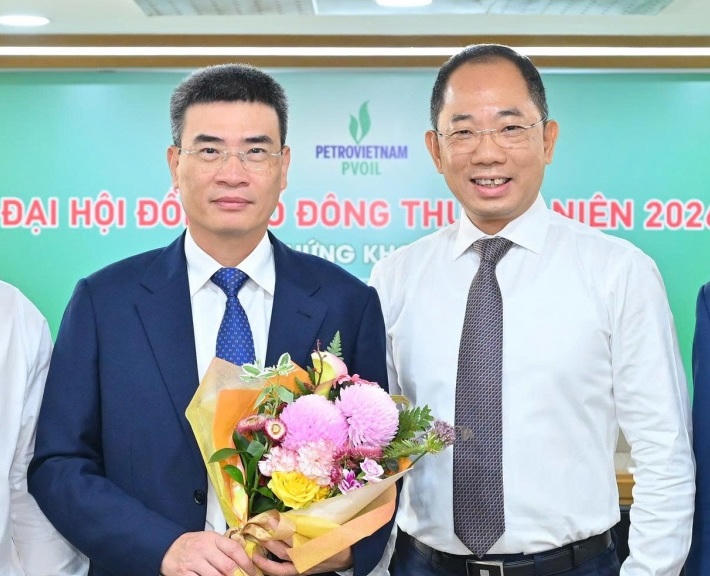 Ông Cao Hoài Dương (bên phải) và ông Dương Mạnh Sơn.