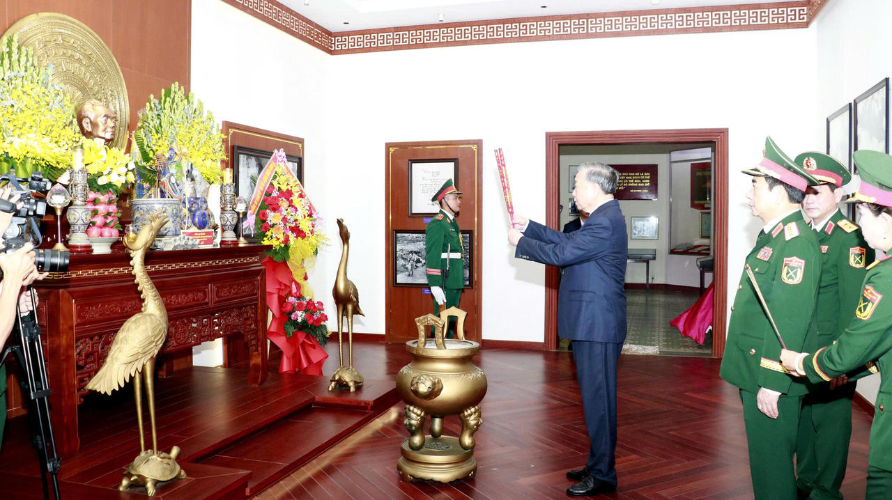 Tổng Bí thư, Chủ tịch nước Tô Lâm thăm và làm việc tại Quân khu 5