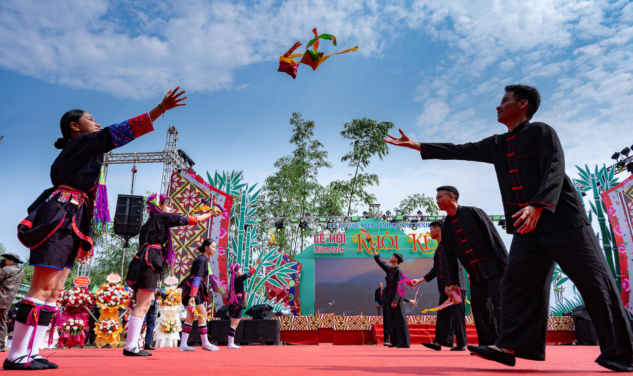 Sắc màu Dao giữa núi rừng Đông Bắc - câu chuyện từ lễ hội Khỏi Kêm