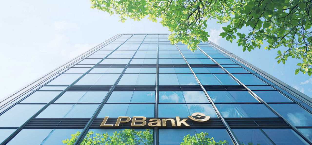 LPBank công bố chiến lược vươn tầm quốc tế và kế hoạch phân phối lợi nhuận hấp dẫn 2026