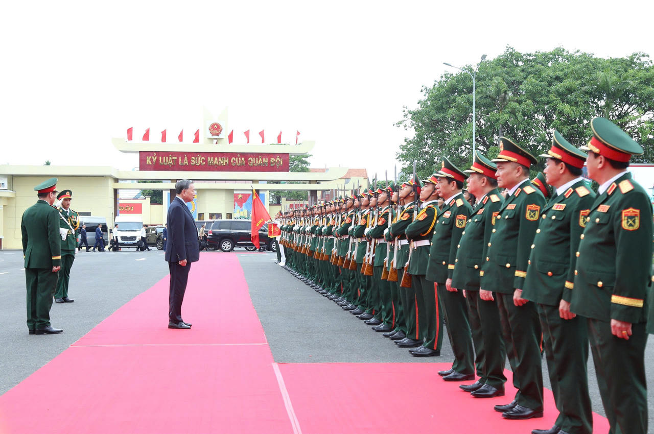 Tổng Bí thư, Chủ tịch nước Tô Lâm thăm và làm việc tại Quân khu 5