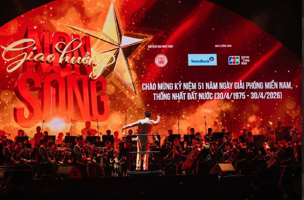 'Giao hưởng non sông' - nghệ thuật hàn lâm xuống phố để xóa tan khoảng cách thế hệ