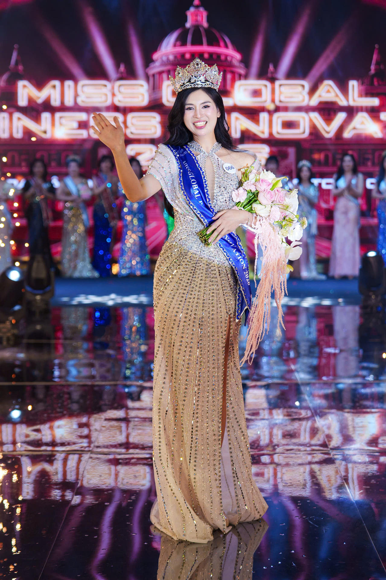 Tân Miss Global Business Innovation 2026 Trần Thị Thanh Tâm tỏa sáng rạng rỡ với nụ cười hạnh phúc - Cô đại diện cho thế hệ phụ nữ trẻ dám bước ra khỏi giới hạn an toàn để khẳng định giá trị bản thân