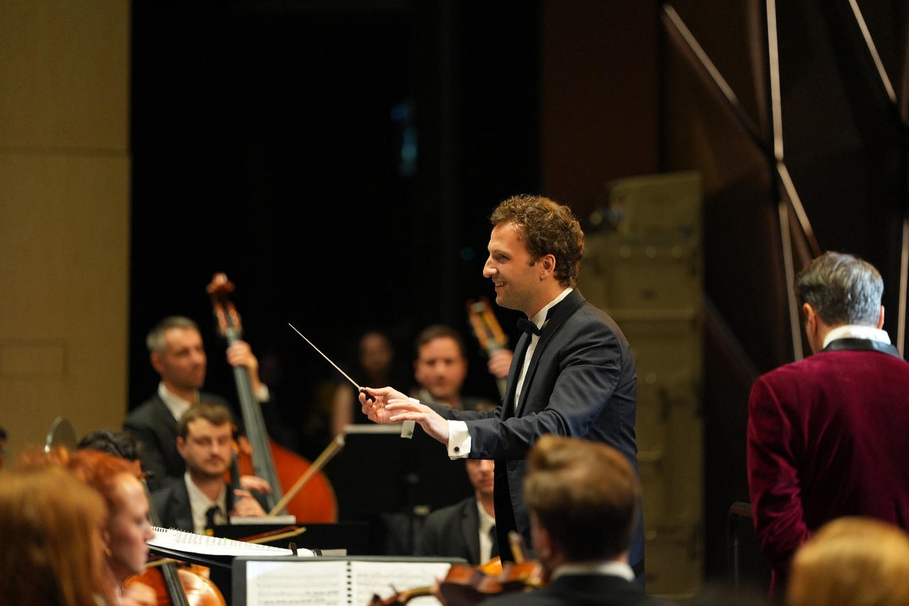 C:\Users\admin\Desktop\New folder\New folder\ANH01921.JPG