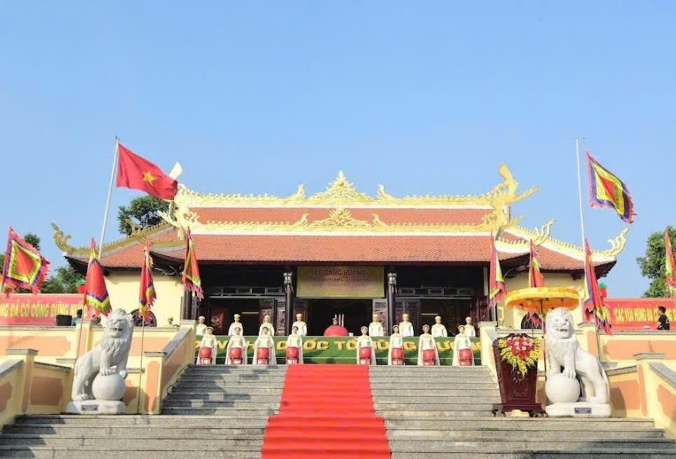 Đền thờ Quốc Tổ Hùng Vương tại xã Tân Hiệp, tỉnh An Giang