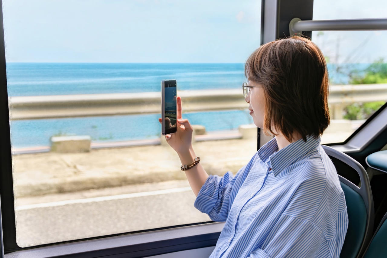 Không gian yên tĩnh và vận hành êm giúp hành khách thư giãn trong suốt hành trình.