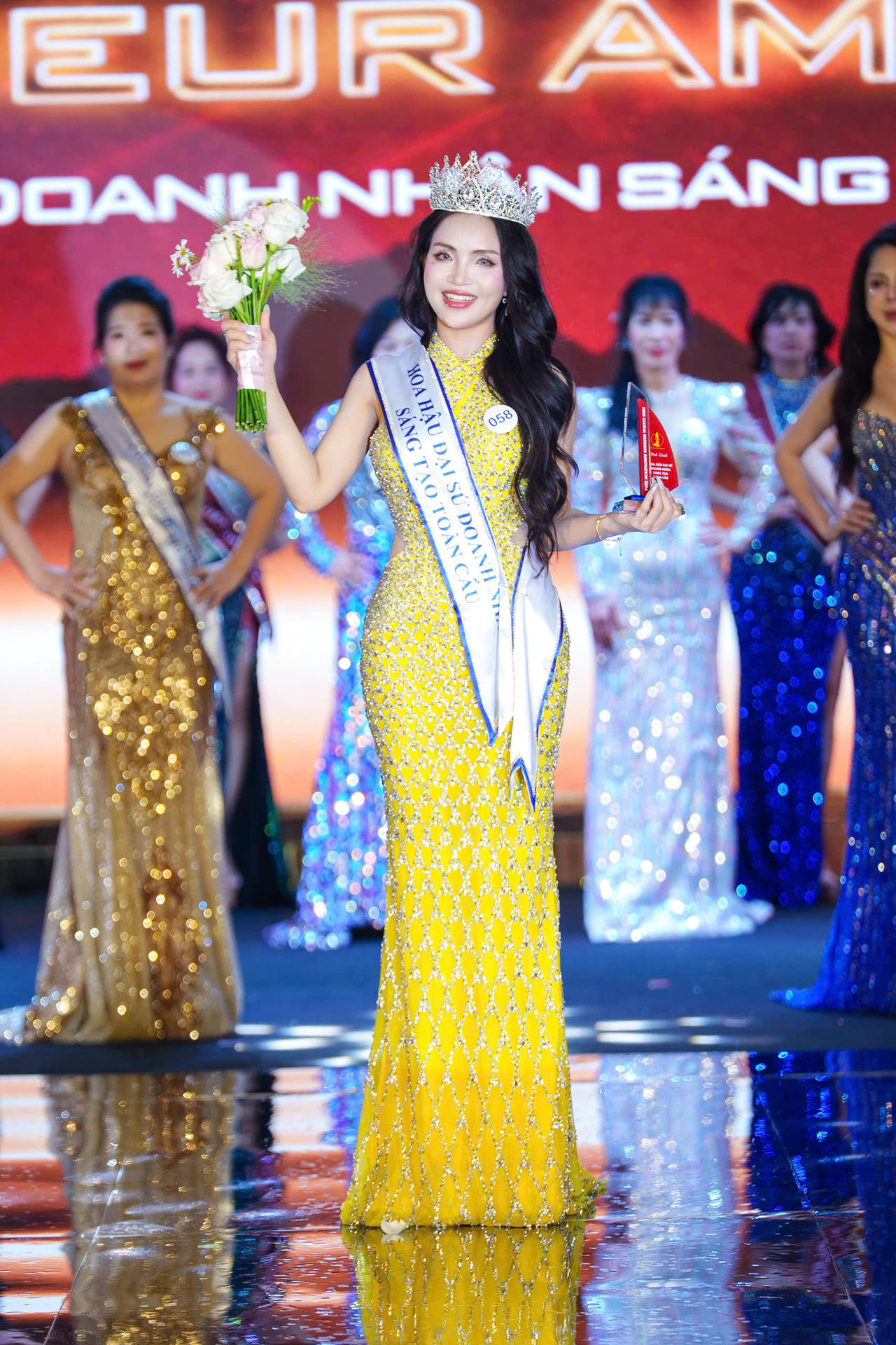 Vũ Thị Oanh - Hoa hậu Đại sứ Doanh nhân Sáng tạo Toàn cầu&nbsp;