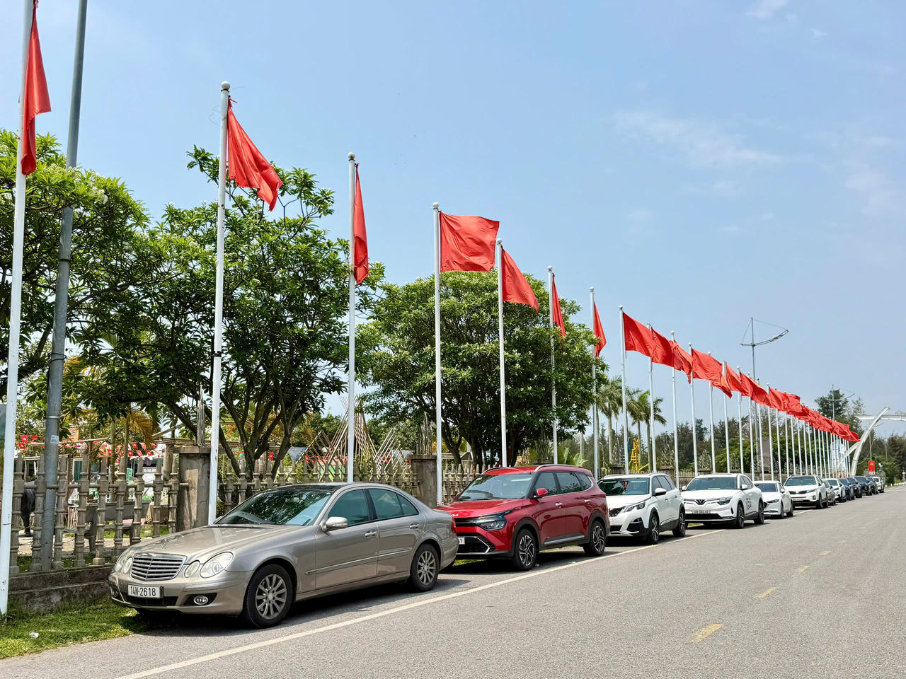 2 ngày nghỉ lễ, doanh thu du lịch Quảng Ninh đạt gần 1 nghìn tỷ đồng