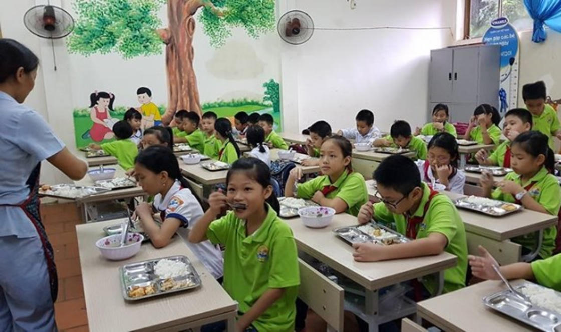 Tỉnh Thanh Hóa tăng cường kiểm tra, ngăn thực phẩm bẩn vào bếp ăn trường học. (Ảnh minh họa)
