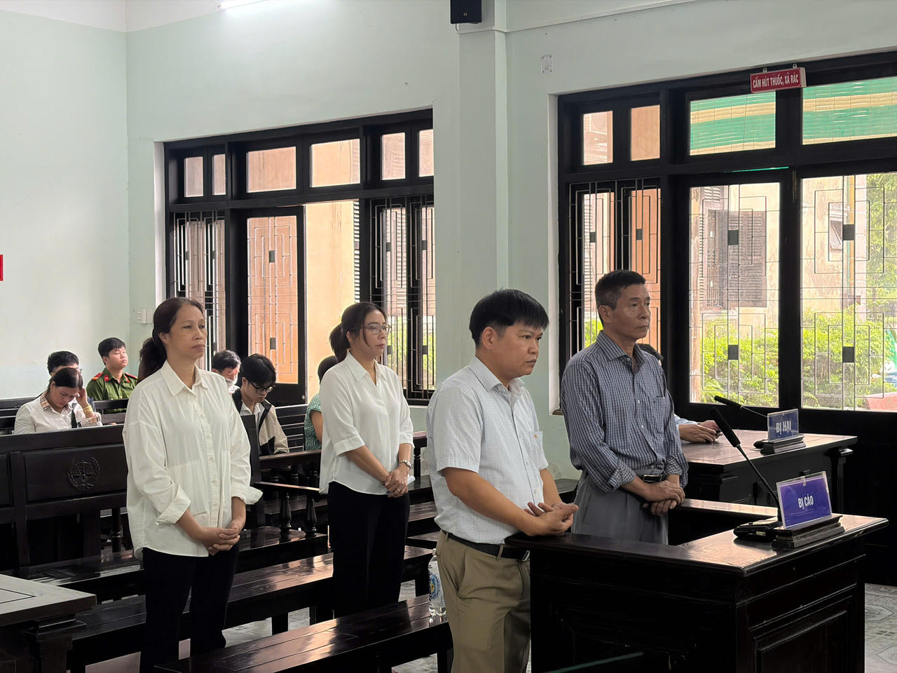 Sai phạm trong mua vaccine, cựu Giám đốc CDC Huế lĩnh án tù 