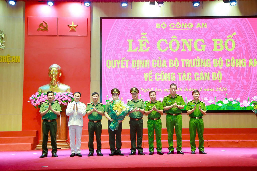 Nghệ An công bố quyết định điều động Phó Giám đốc Công an tỉnh 