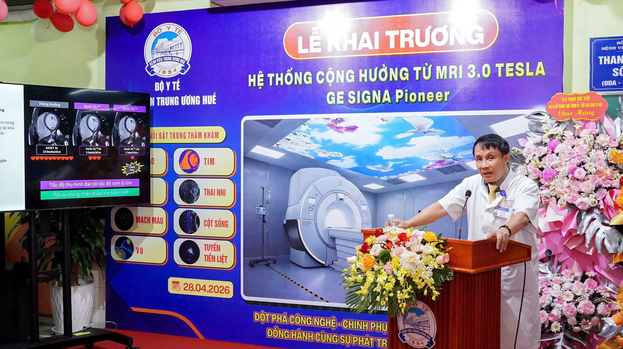 GS.TS. Phạm Như Hiệp – Giám đốc BVTW Huế phát biểu tại buổi lễ&nbsp;