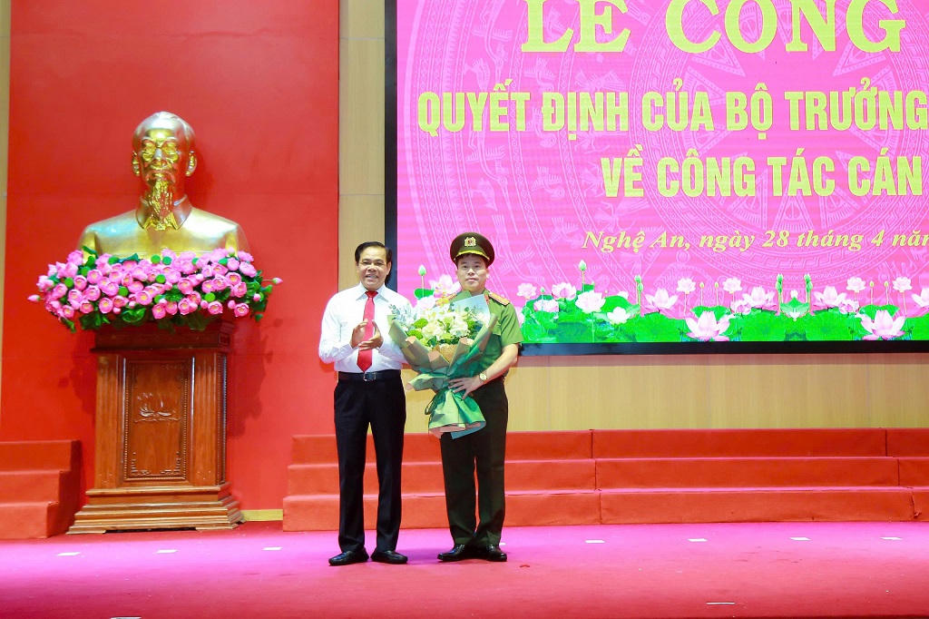 Nghệ An công bố quyết định điều động Phó Giám đốc Công an tỉnh 