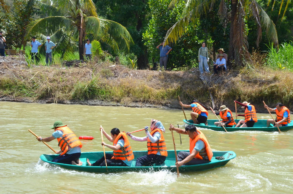 Ngày hội đoàn kết, lan tỏa tiềm năng du lịch sinh thái Sông Trẹm, Cà Mau