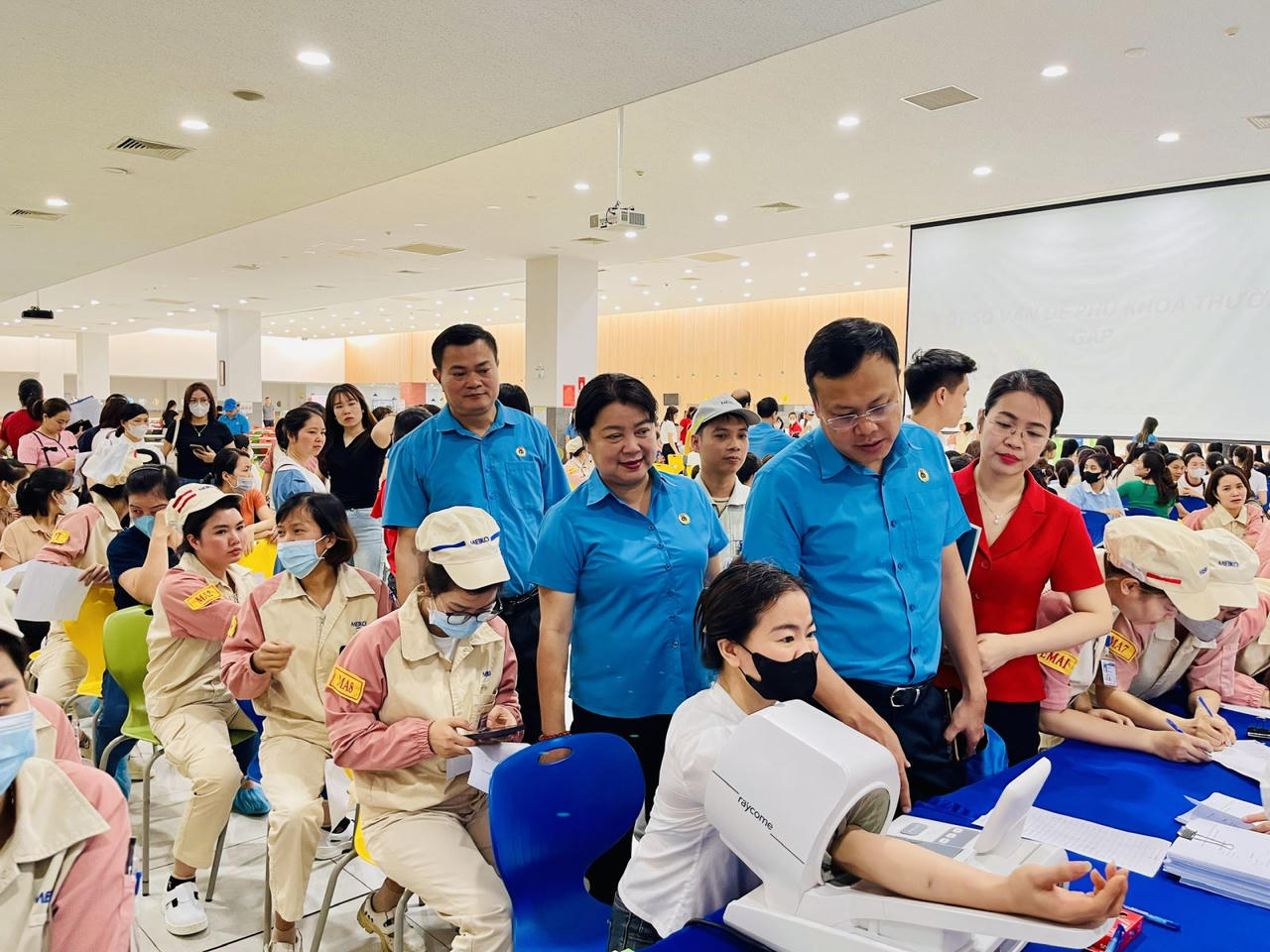 Công đoàn ngày càng chú trọng công tác chăm sóc sức khỏe cho đoàn viên, đặc biệt là nữ đoàn viên. (Ảnh: PV)