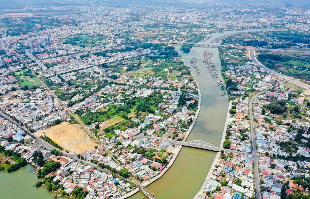 Đồng Nai hội tụ nhiều lợi thế về vị trí, hạ tầng kết nối vùng, cảng biển, cao tốc và đặc biệt là Cảng hàng không quốc tế Long Thành.