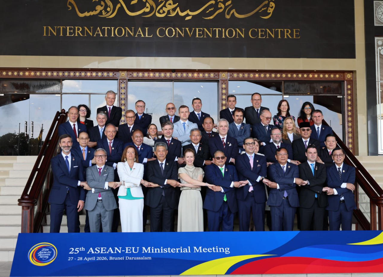 Sớm đưa vào vào triển khai Hiệp định Vận tải Hàng không Toàn diện ASEAN-EU