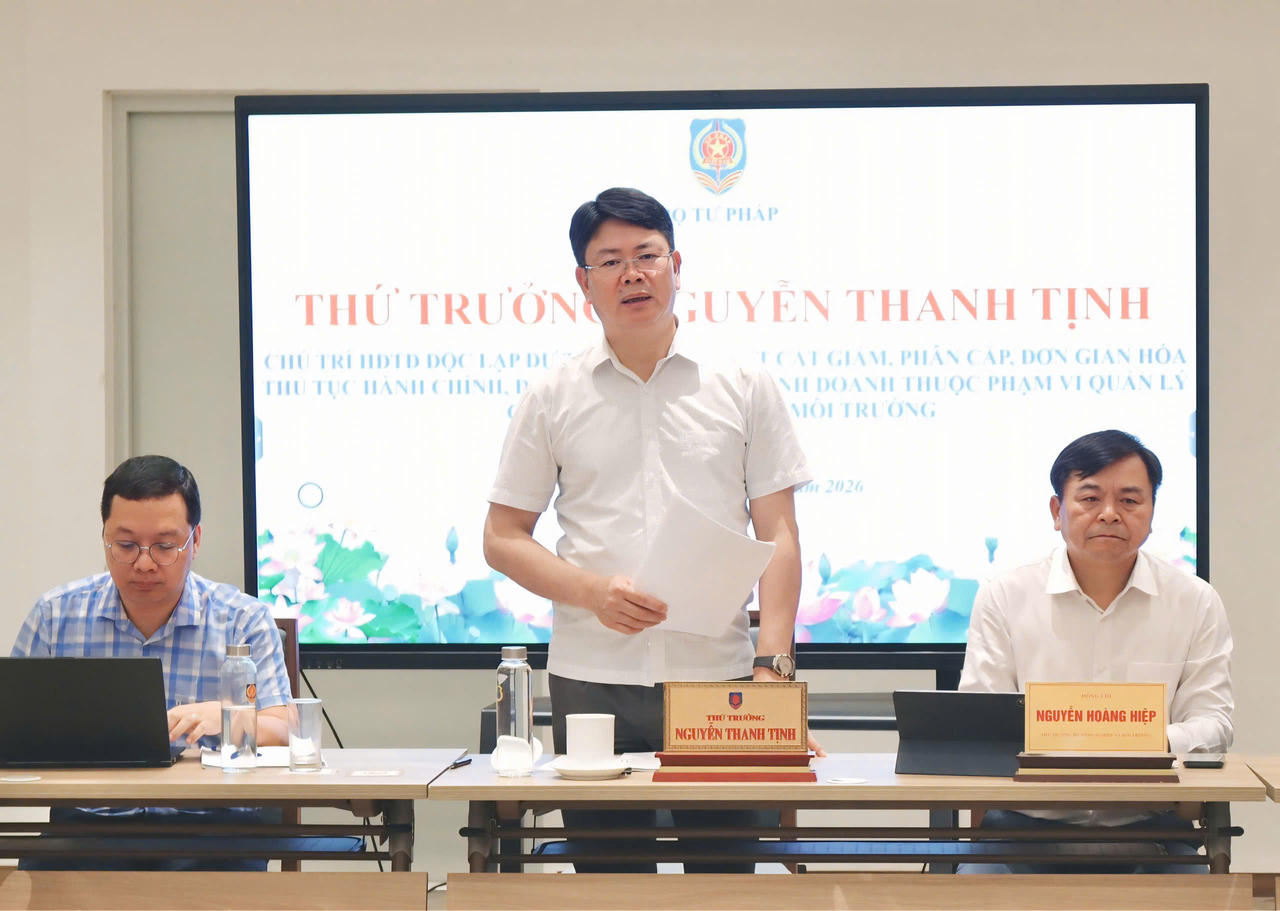 Đẩy mạnh phân cấp, đơn giản hóa thủ tục hành chính trong lĩnh vực nông nghiệp và môi trường