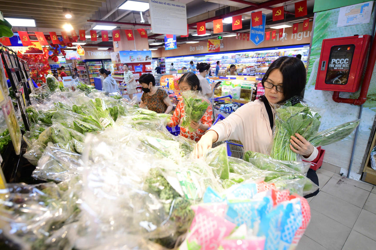 Không khí sinh nhật Co.opmart 30 năm “tăng nhiệt” toàn hệ thống, Saigon Co.op tung thêm ưu đãi trước kỳ nghỉ lớn