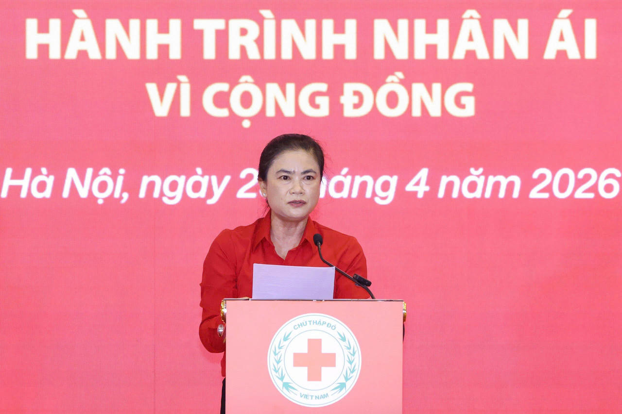 Chủ tịch Trung ương Hội Chữ thập đỏ Việt Nam Đỗ Thị Thu Thảo phát biểu tại Lễ phát động.&nbsp;