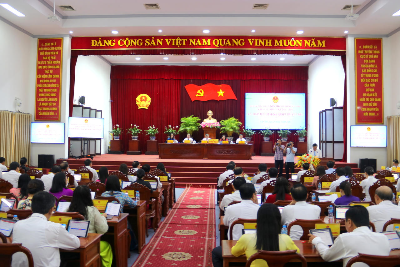 Quang cảnh kỳ họp