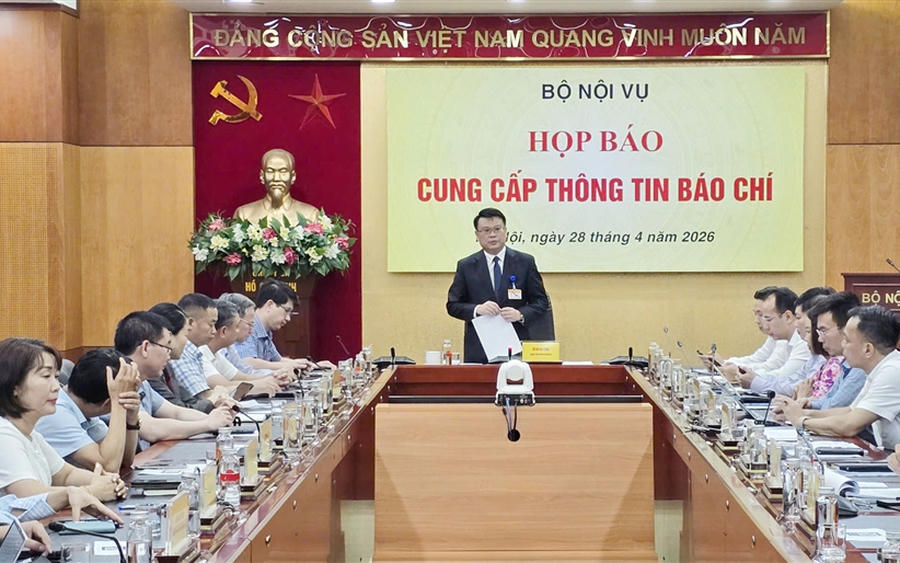 Quang cảnh buổi họp báo.