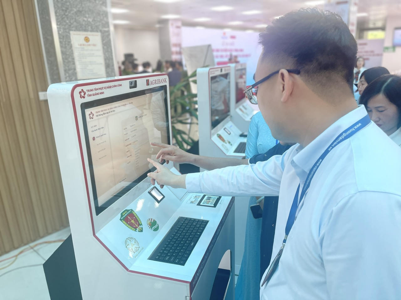 Quảng Ninh: Thí điểm Kiosk thông minh và hệ thống xác thực, cấp bản sao số điện tử