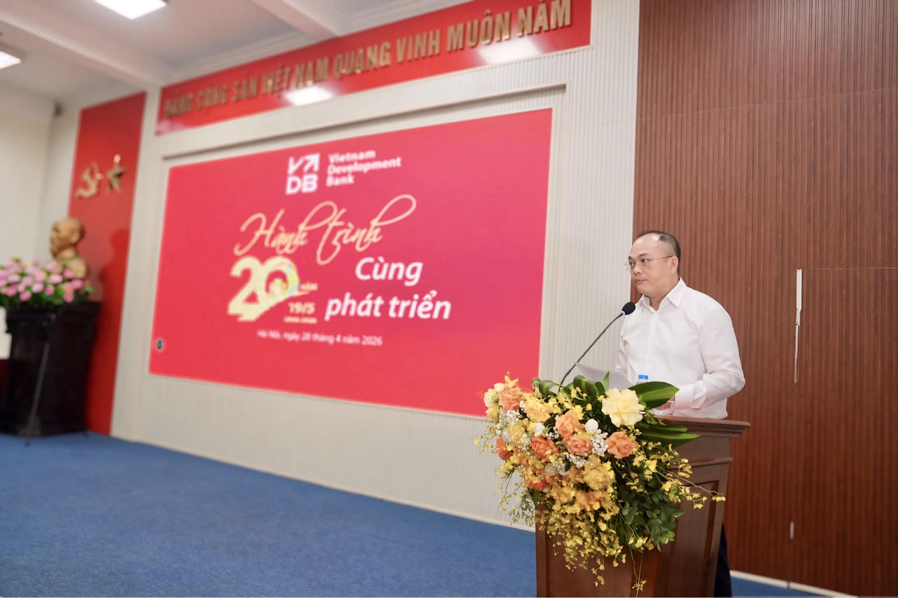 Ông Lê Văn Hoan - Bí thư Đảng ủy, Chủ tịch Hội đồng quản trị VDB