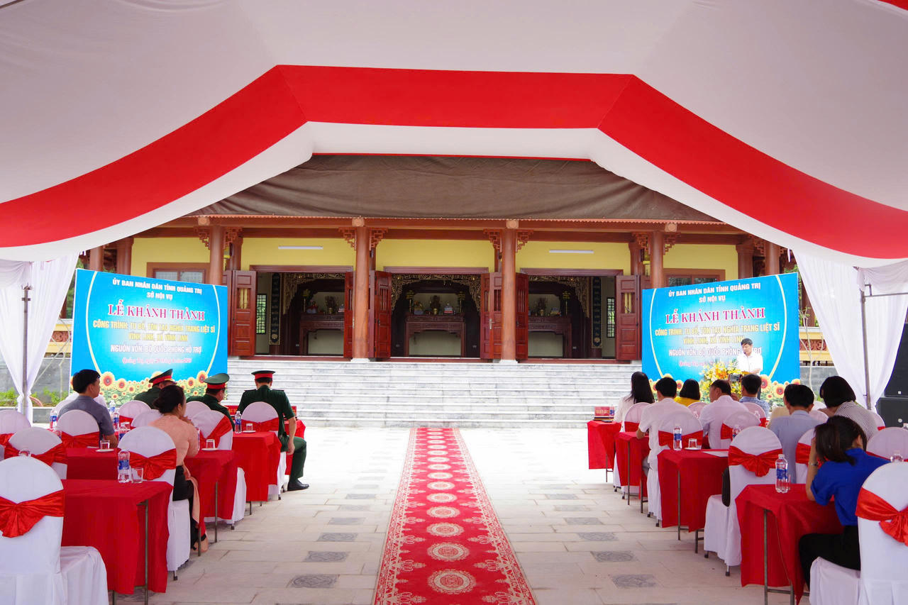 Quang cảnh buổi lễ.