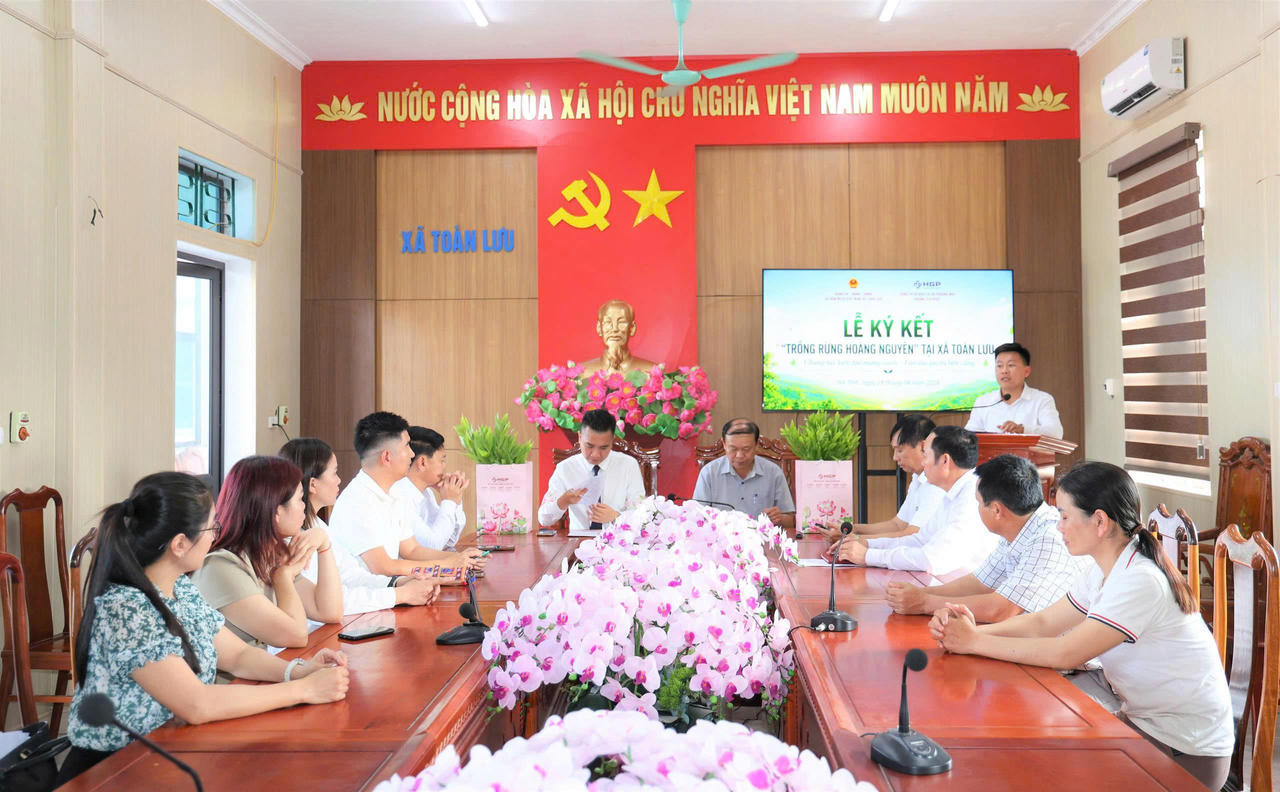 Hoàng Gia Phát Group 'Gieo mầm xanh sau bão': Ký kết trồng rừng theo chuẩn FSC tại Hà Tĩnh&nbsp;