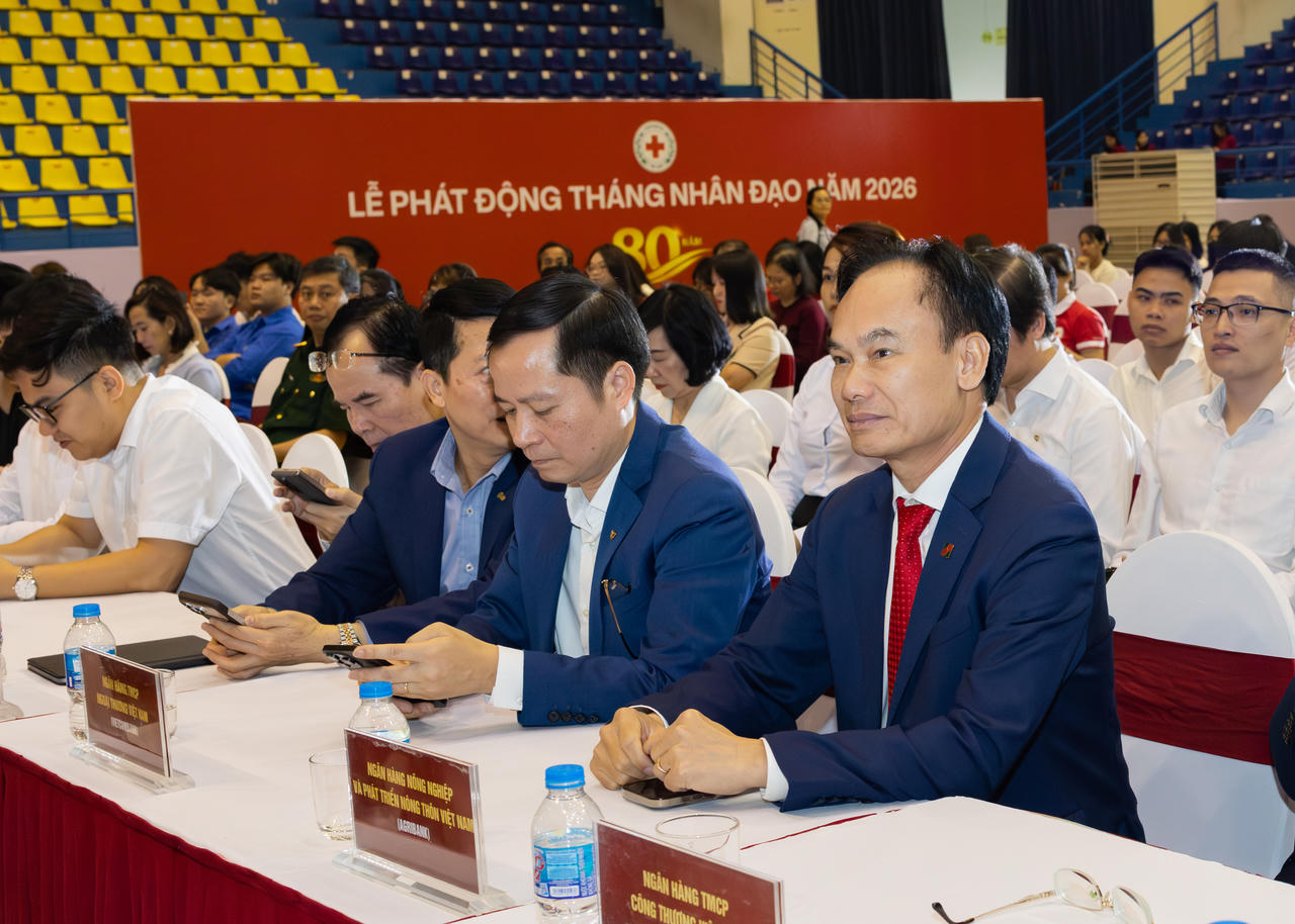 Đồng chí Trần Văn Dũng - Thành viên HĐTV Agribank  tham dự Lễ phát động Tháng Nhân đạo năm 2026.