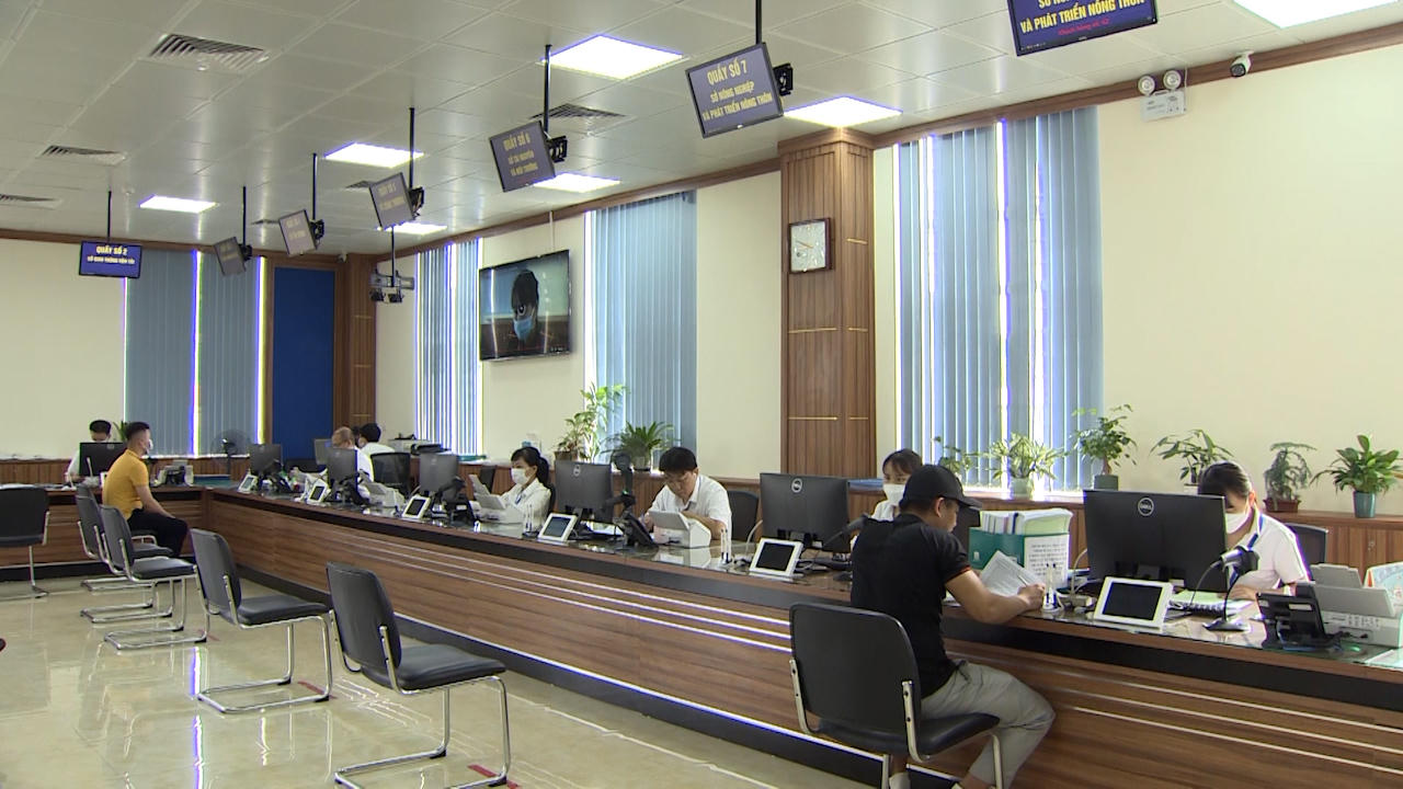 Ninh Bình hướng tới Top 10 cả nước về chính quyền số