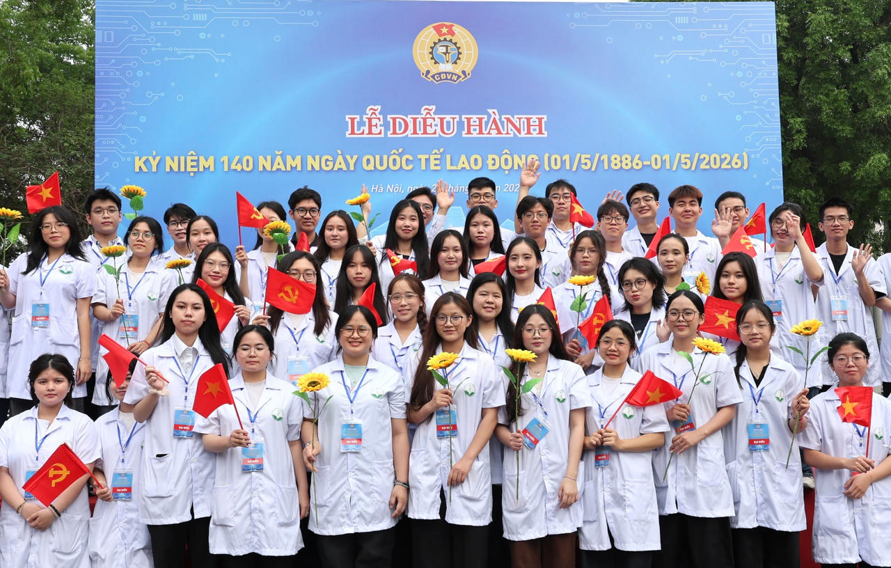 Thư chúc mừng nhân kỷ niệm 140 năm Ngày Quốc tế Lao động
