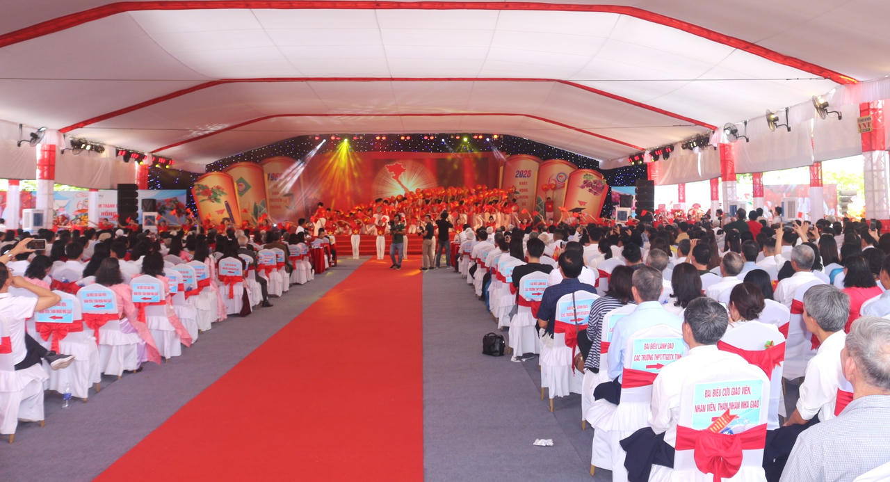 Toàn cảnh lễ kỷ niệm.