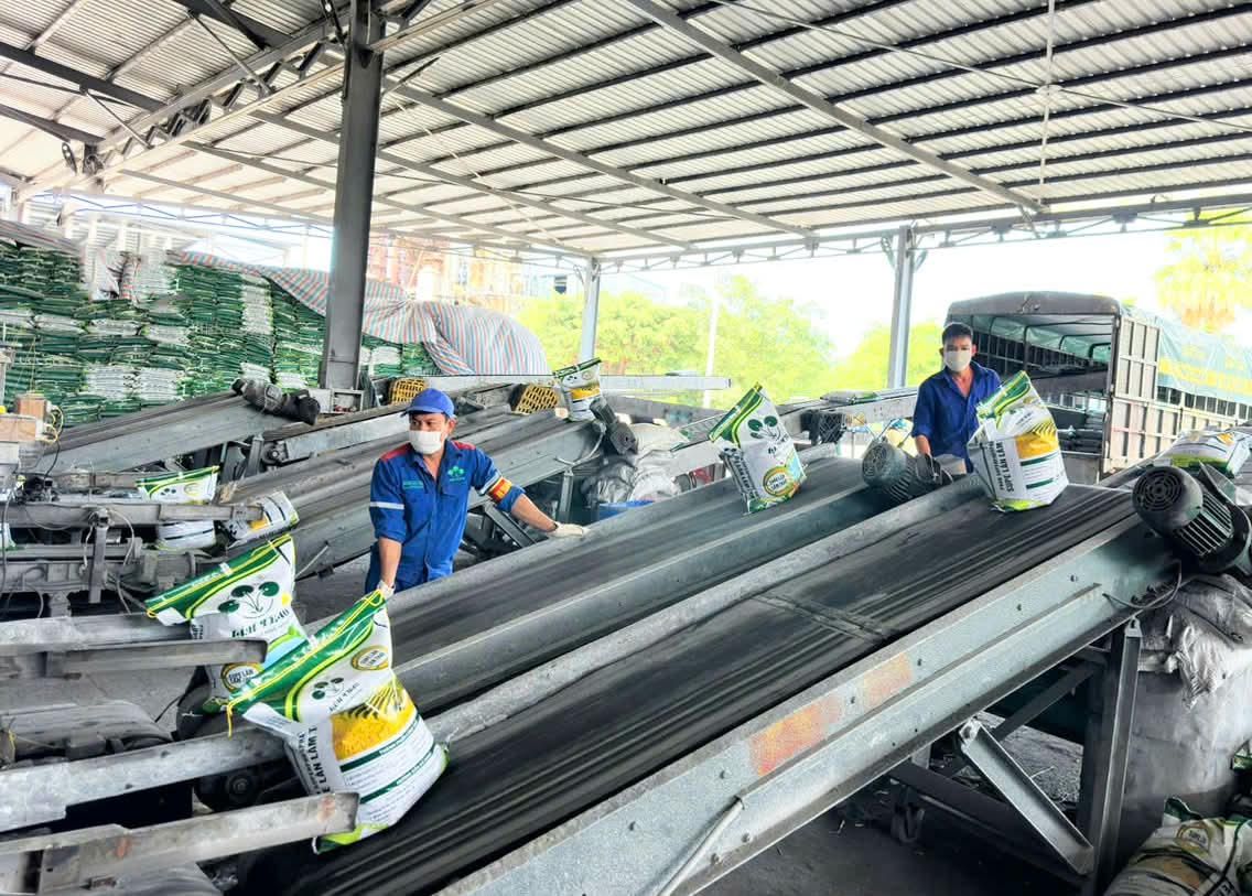 Supe Lâm Thao đạt doanh thu gần 3.900 tỷ đồng, giữ ổn định việc làm và thu nhập cho người lao động 