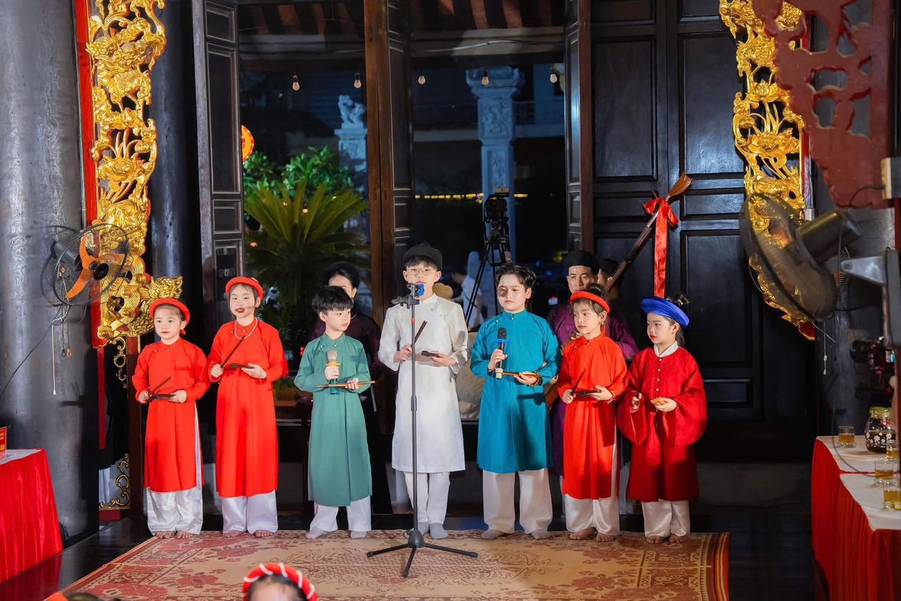 Hải Phòng: Dư âm canh hát cửa đình rằm tháng Ba