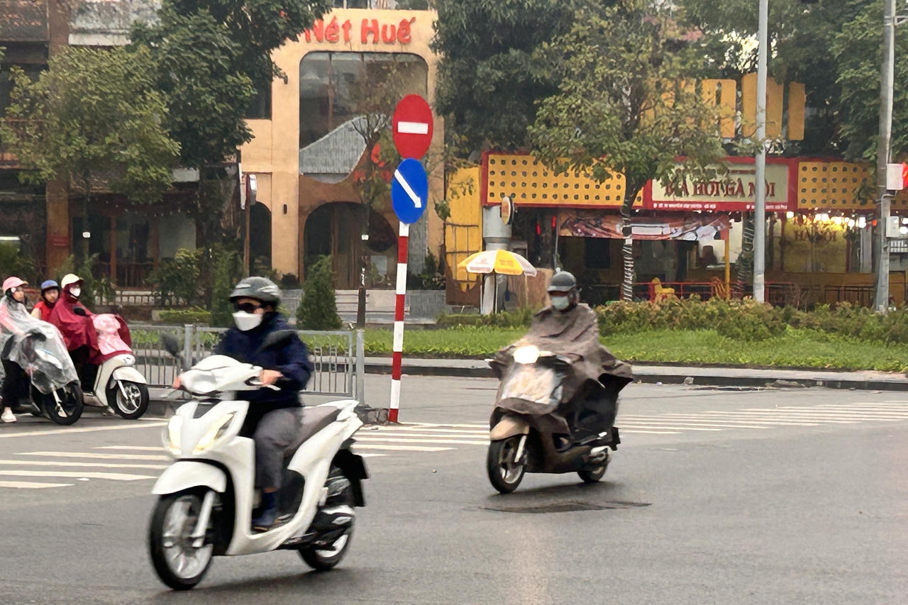 Đón không khí lạnh, Bắc Bộ mưa dông, trời chuyển mát