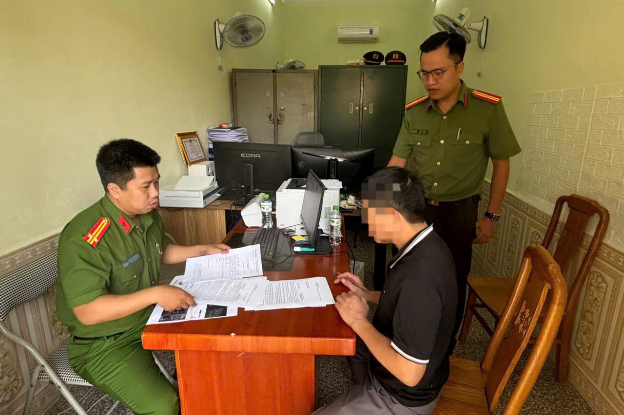 Xử lý nghiêm đối tượng có hành vi bình luận xúc phạm lực lượng Công an trên không gian mạng