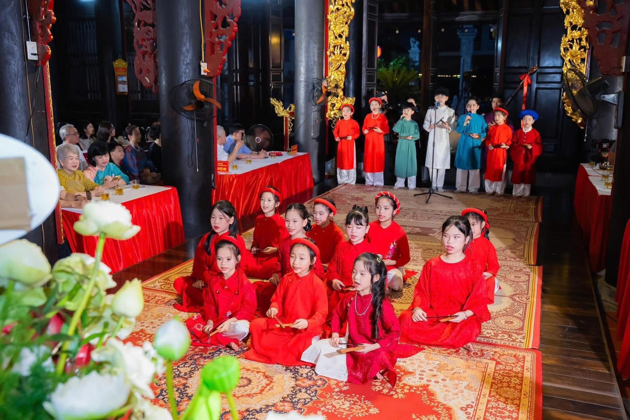 Hải Phòng: Dư âm canh hát cửa đình rằm tháng Ba