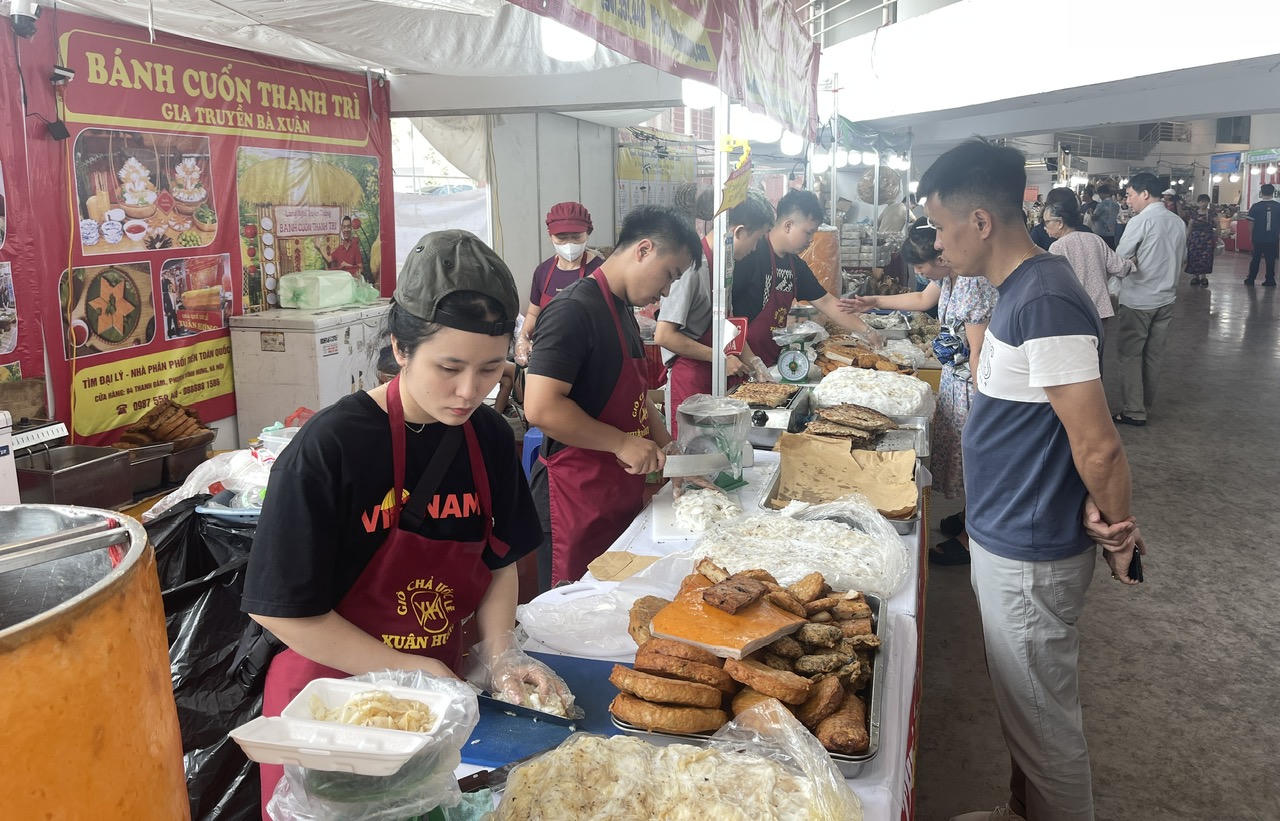 Quảng Ninh đón hơn 1 triệu lượt khách trong kỳ nghỉ lễ Giỗ Tổ và 30/4