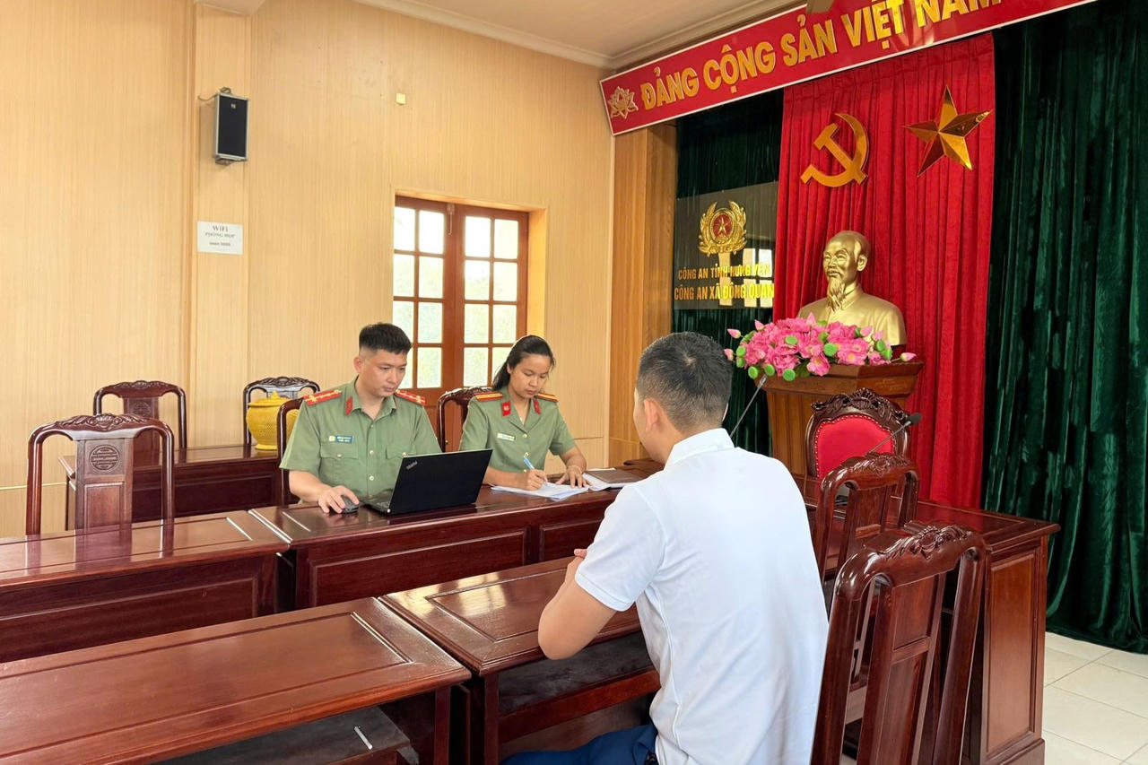 Công an làm việc với người đàn ông lan truyền tin 'chữa bệnh bằng nước'