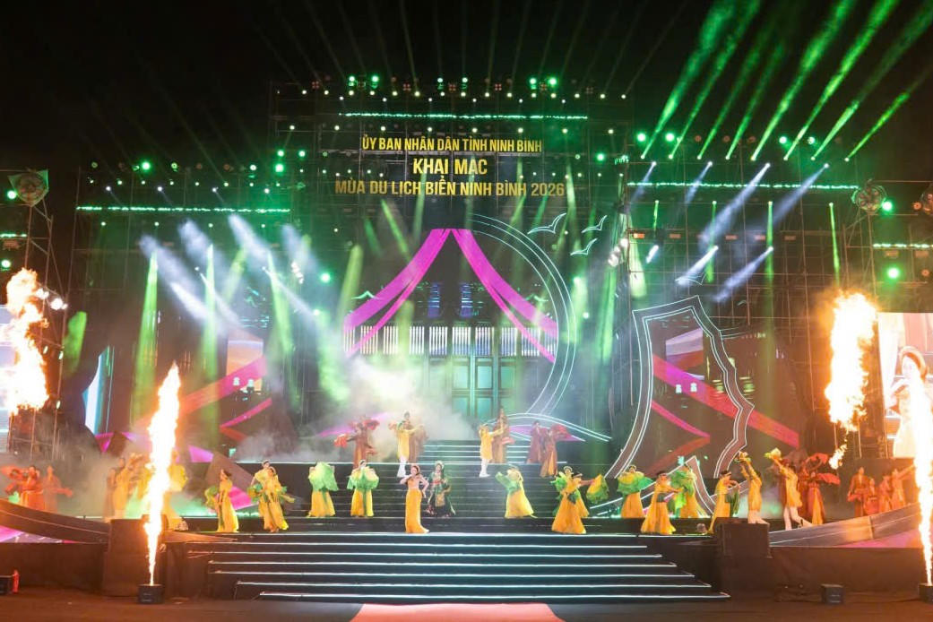 Khai mạc mùa Du lịch biển Ninh Bình 2026 với chủ đề “Ninh Bình - Từ non thiêng đến biển rộng” được tổ chức tại bãi biển Thịnh Long, xã Hải Thịnh đêm 28/4/2026.