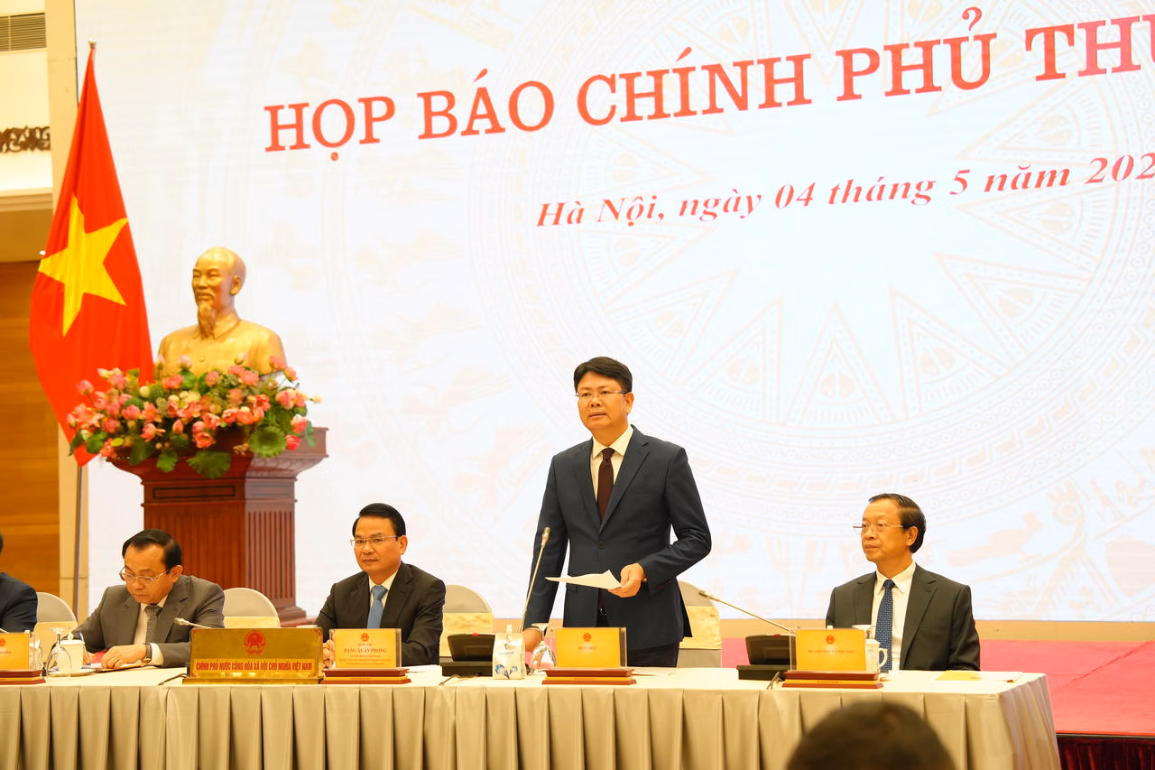 Thứ trưởng Bộ Tư pháp nêu kết quả 15 ngày đêm “thần tốc” tham mưu ban hành phương án cắt giảm thủ tục hành chính