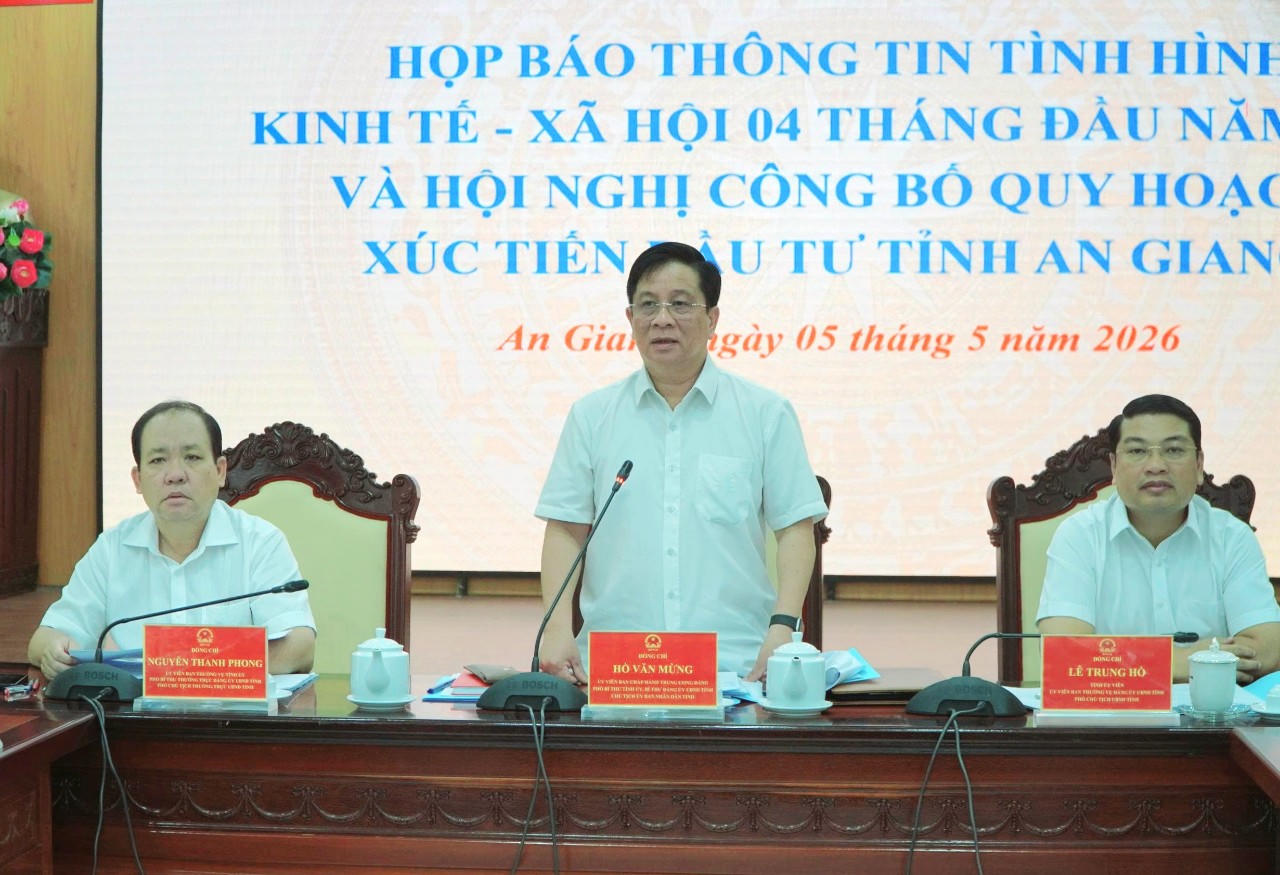 Lãnh đạo UBND tỉnh An Giang chủ trì họp báo