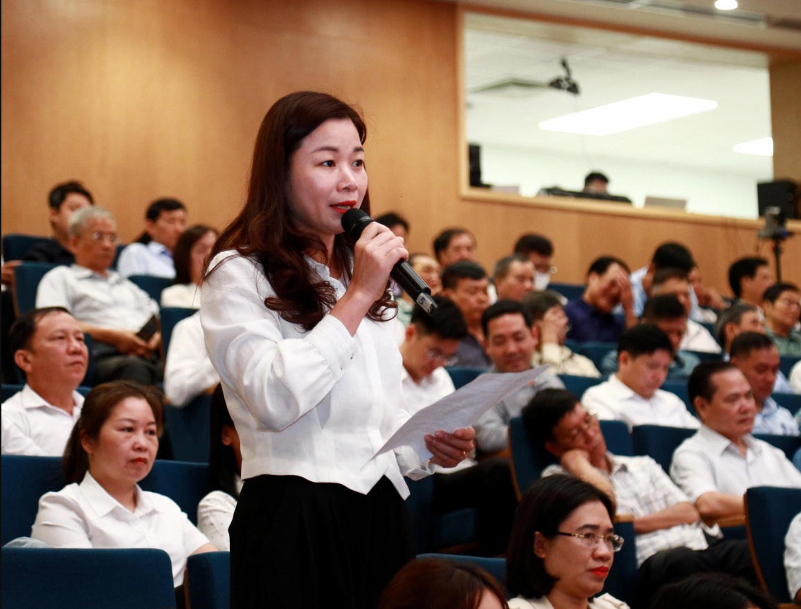 Đại diện cử tri kiến nghị