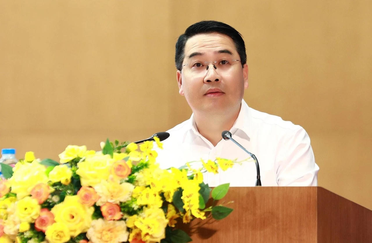 Ông&nbsp;Nguyễn Tuấn Anh - Chủ tịch UBND tỉnh Lào Cai phát biểu tại hội nghị