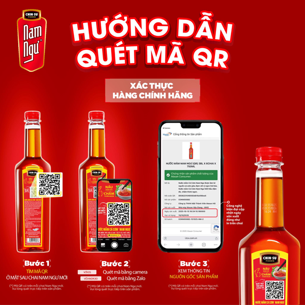 Bằng cách quét mã QR, người tiêu dùng có thể kiểm tra nước mắm Nam Ngư chính hãng nhanh chóng.