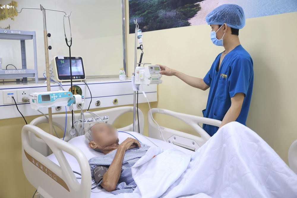  Cứu sống hai ca tim mạch nguy kịch nhờ can thiệp kịp “thời gian vàng”