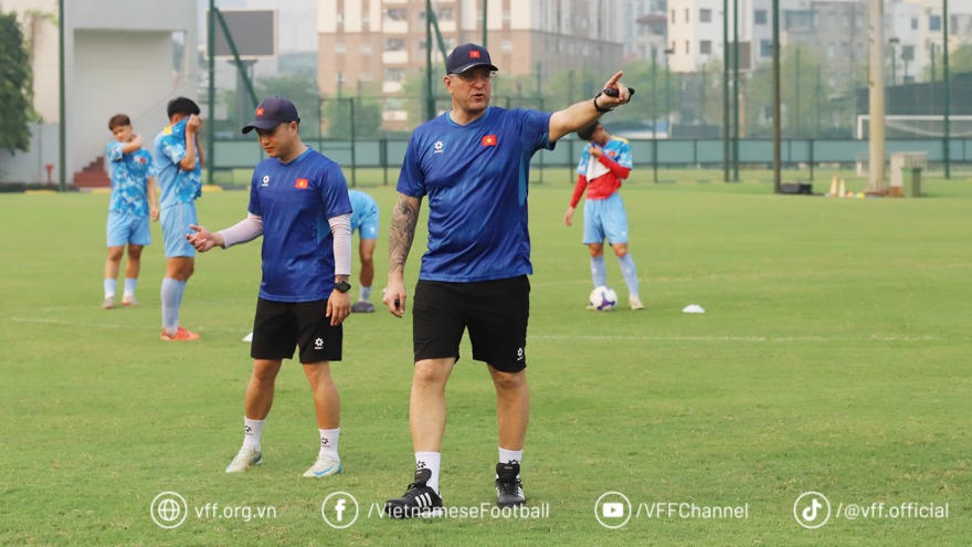 HLV Cristiano Roland đánh giá về đối thủ ở trận ra quân của U17 Việt Nam